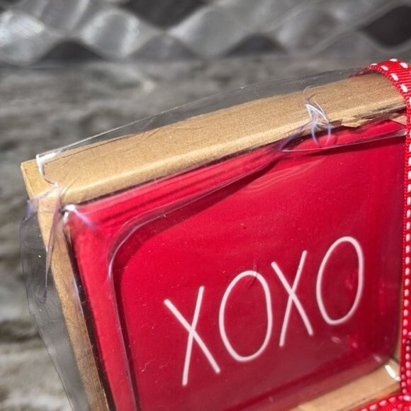 Rae Dunn Red Ceramic Set of 4 Square Set - Picture 6 of 7